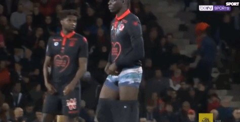 胡荷韬：现在膝盖还有很多问题；已不把自己看作年轻球员了