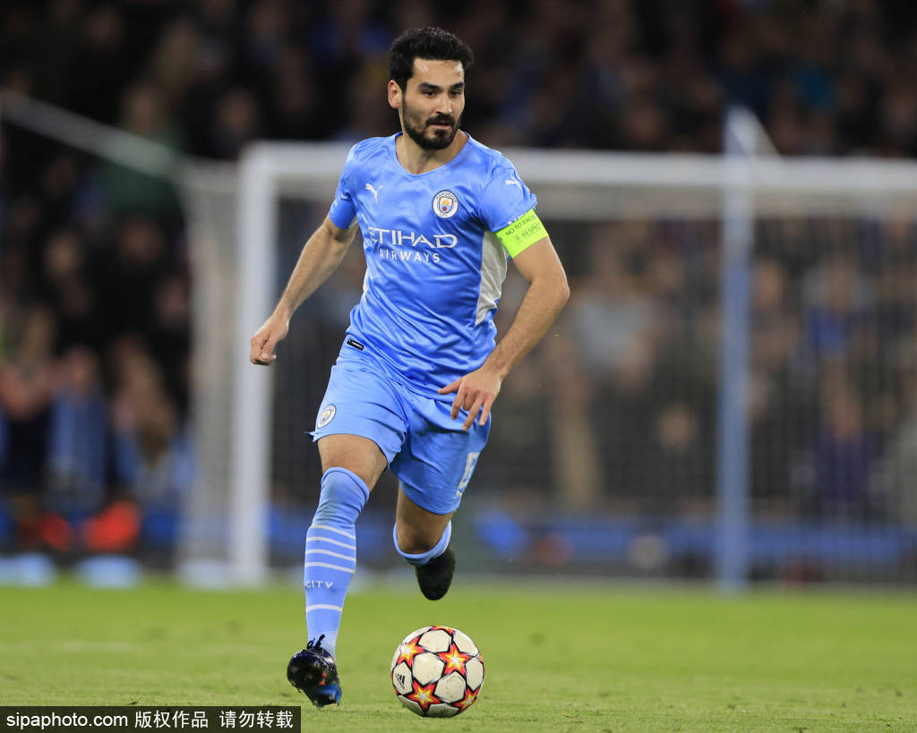 懂球帝2025年10月足坛MVP：姆巴佩蝉联！（懂球帝公布2025年10月足坛MVP：姆巴佩再度当选）