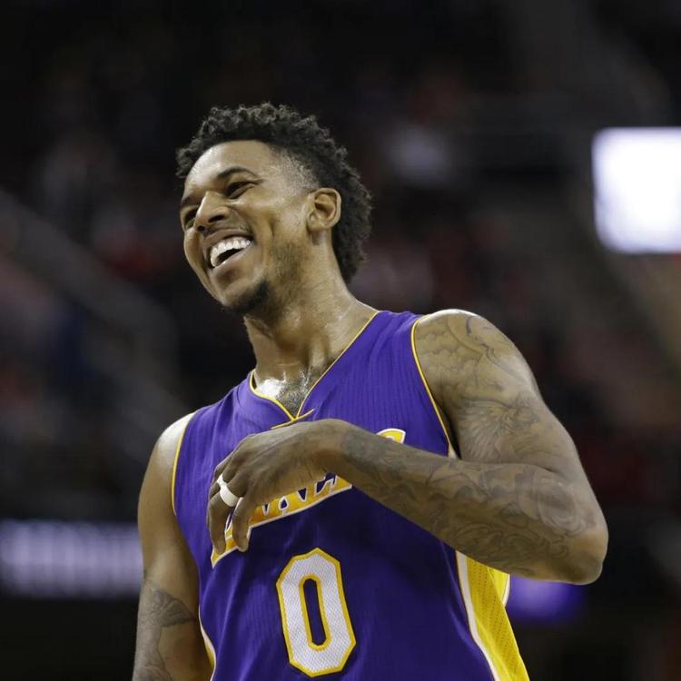 官方：云南玉昆与赵宇豪、徐宏杰完成续约（云南玉昆官宣：赵宇豪、徐宏杰续约达成）