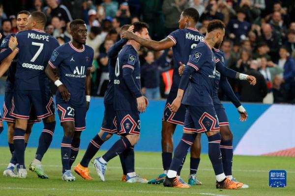 博洛尼亚3-1逆转帕尔马，圣地亚哥-卡斯特罗双响，胡安-米兰达破门（博洛尼亚3-1逆转帕尔马：圣地亚哥-卡斯特罗梅开二度，胡安-米兰达建功）