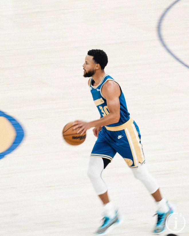 自意甲首秀以来代表同一球队参与超过100球，莱奥是同期第4人（莱奥自意甲首秀以来为同队直接参与100+球，居同期第4）