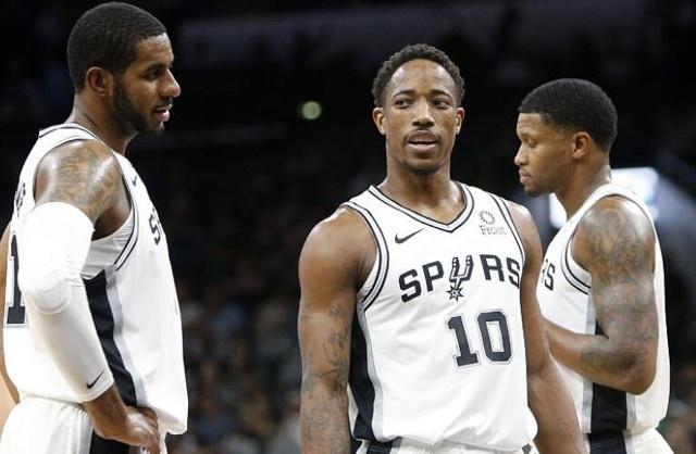 率重庆铜梁龙冲超，张外龙有望带领第5支球队征战中超（张外龙率重庆铜梁龙完成冲超，有望执教第5支中超球队）