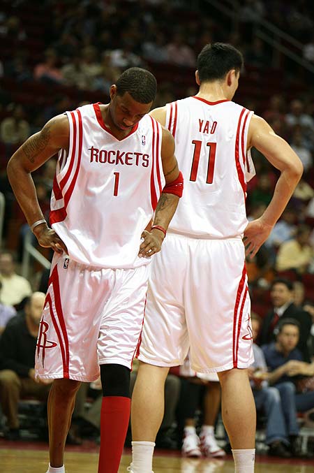 我留下！队报：海斯昨日向尼斯全队宣布将继续执教球队（海斯留任！队报称其昨已通知尼斯全队将继续执教）