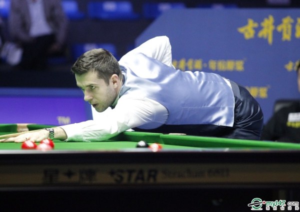 赛场上也是 赛场上也是